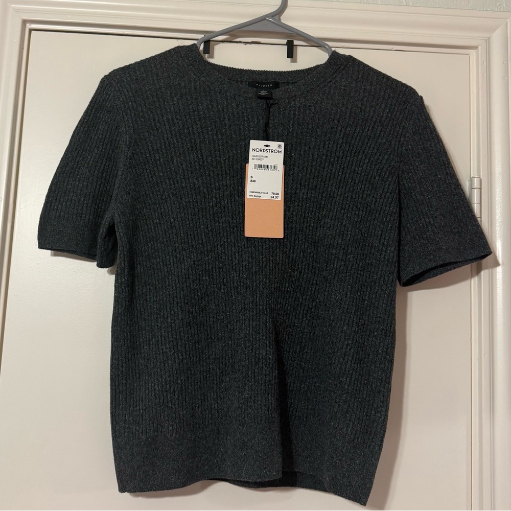 gray Nordstrom short sleeve sweater top